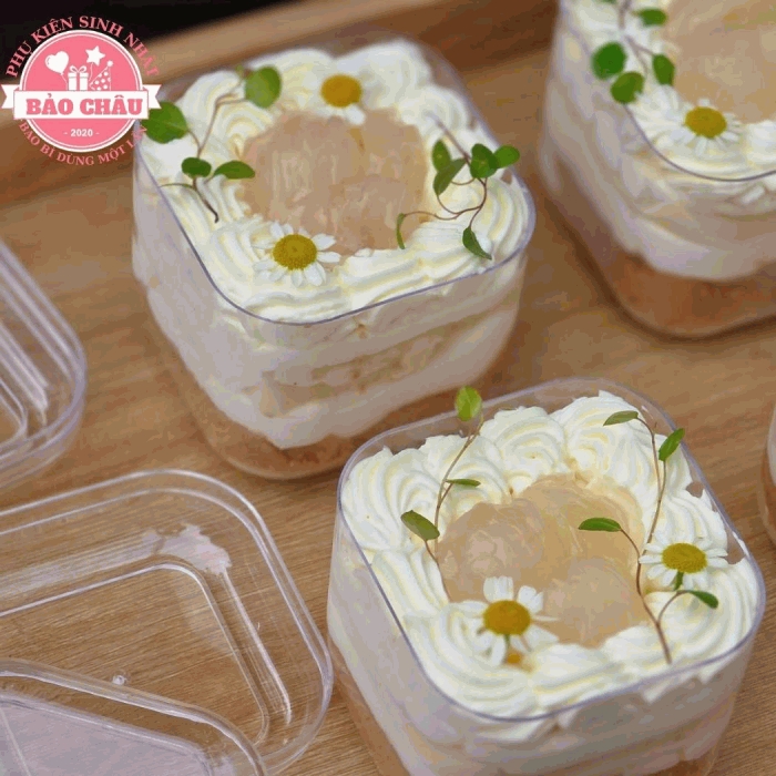 Set 10 Ly nhựa cứng đựng bánh mousse, tiramisu, redvelvet có kèm nắp - GD2013