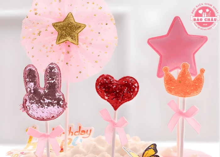 Vì Sao Phụ Kiện Trang Trí Quyết Định 70% Độ “Hút Mắt” Của Bánh?