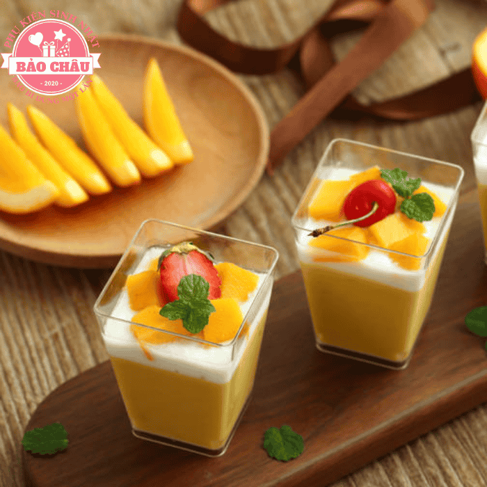 Top 15+ mẫu hộp mica đựng bánh sinh nhật sang trọng, bảo quản tốt