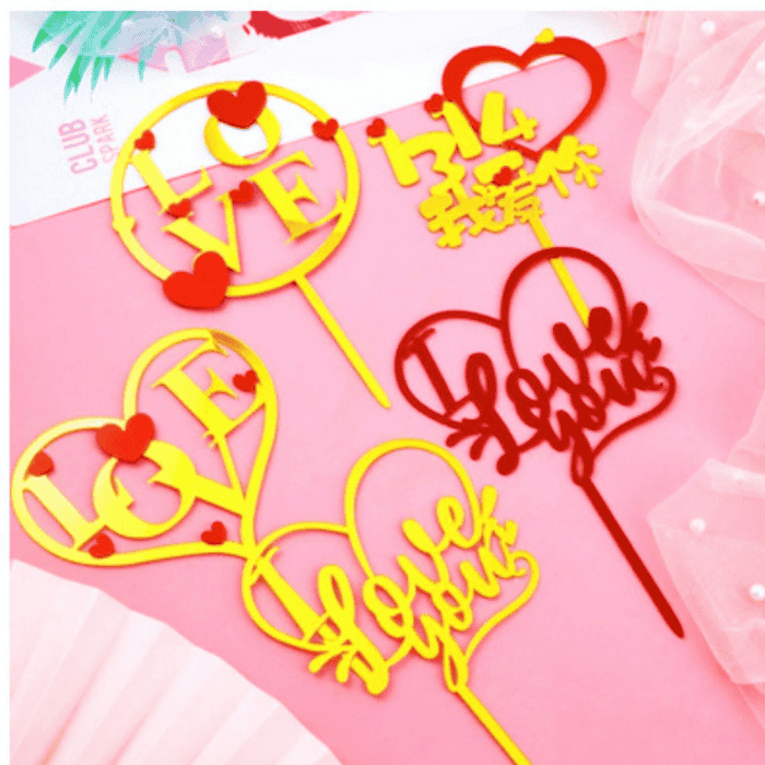 Gợi Ý Mẫu Phụ Kiện Trang Trí Bánh Kem 8/3 Tinh Tế Cho Phái Đẹp